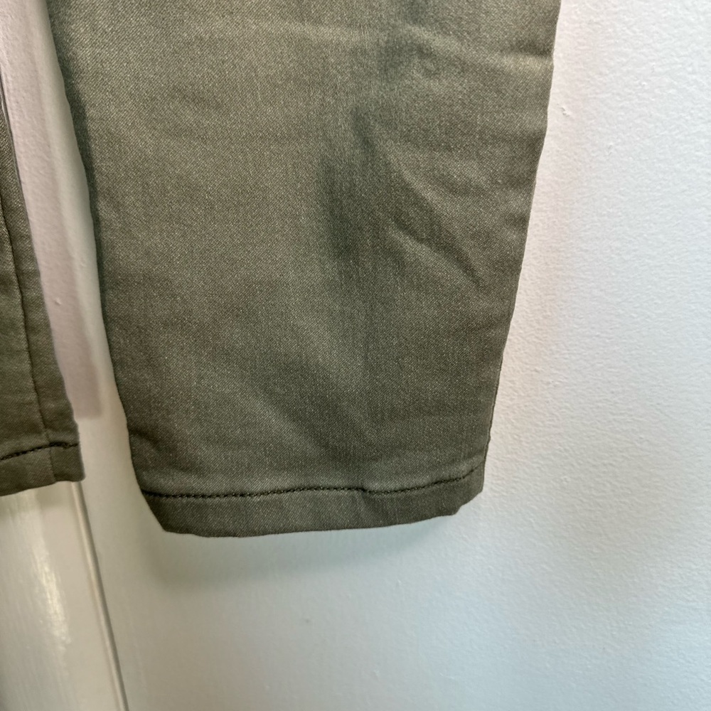 No Boundaries Women's Olive Straight Leg Pants - Picture 6 of 6